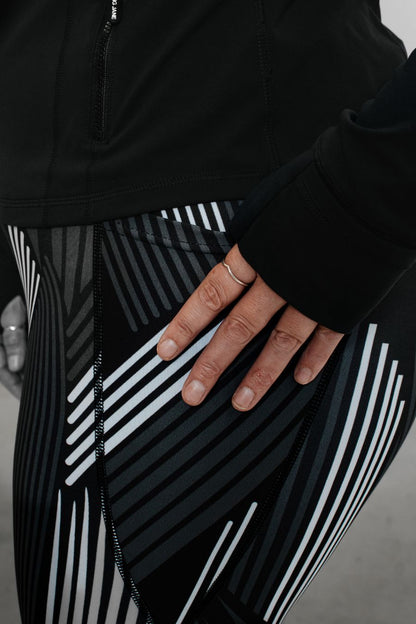 RISE Leggings Black and White Stripe